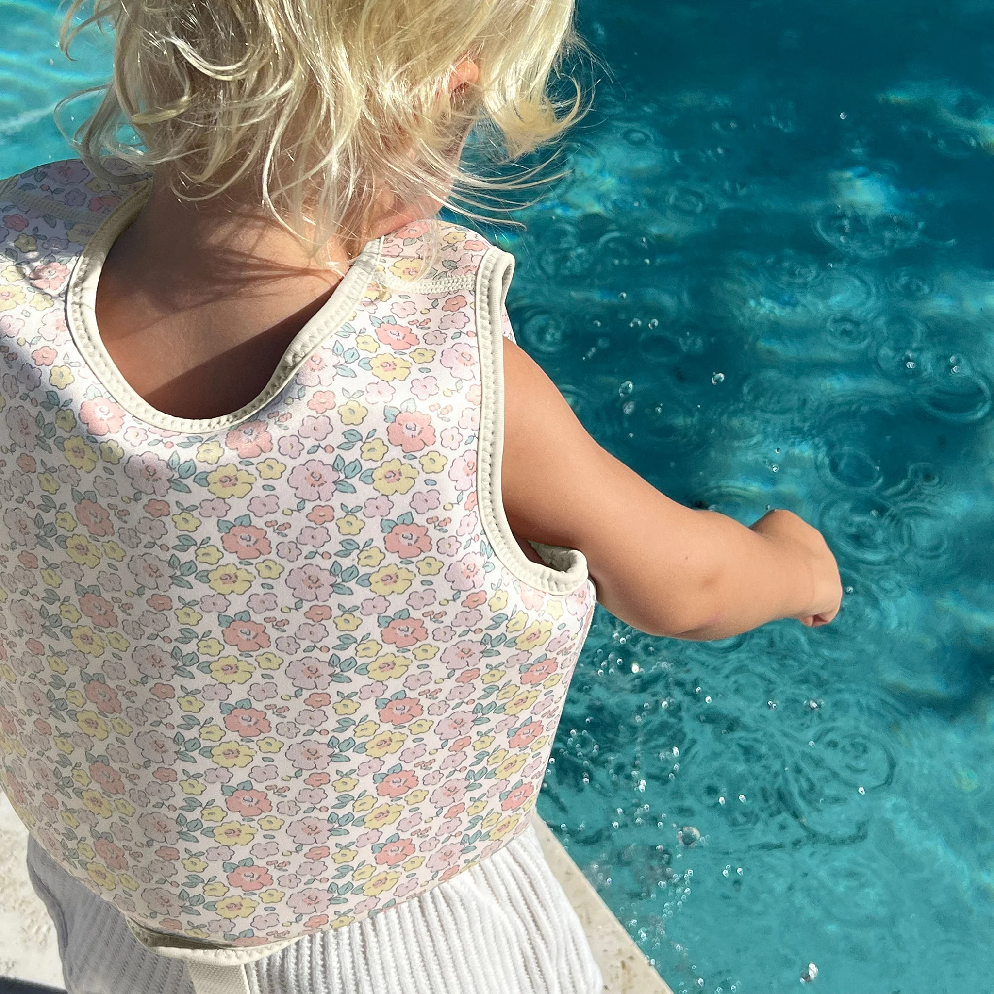 Swim Vest 1-2 - Into the Garden Ditsy Floral - Image 2