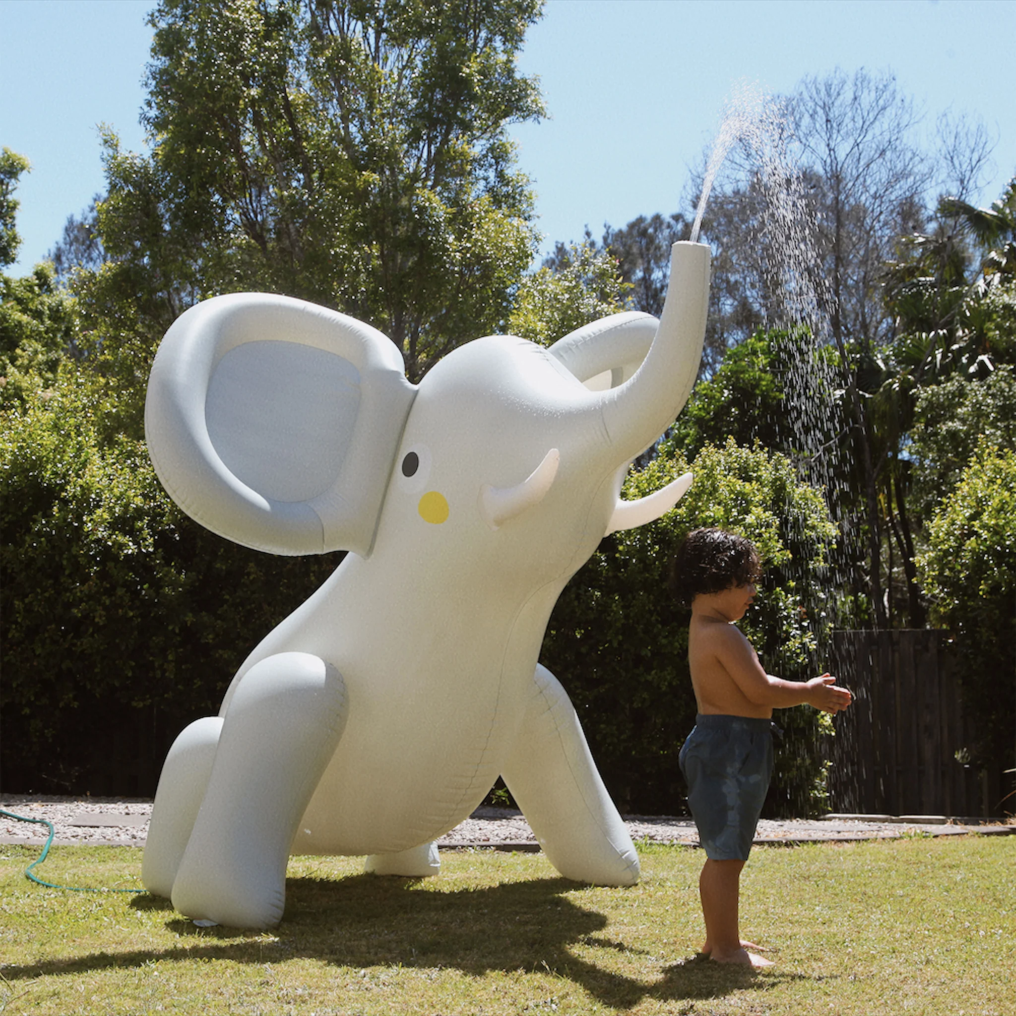 Inflatable Giant Sprinkler - Eli the Elephant Grey - Image 5