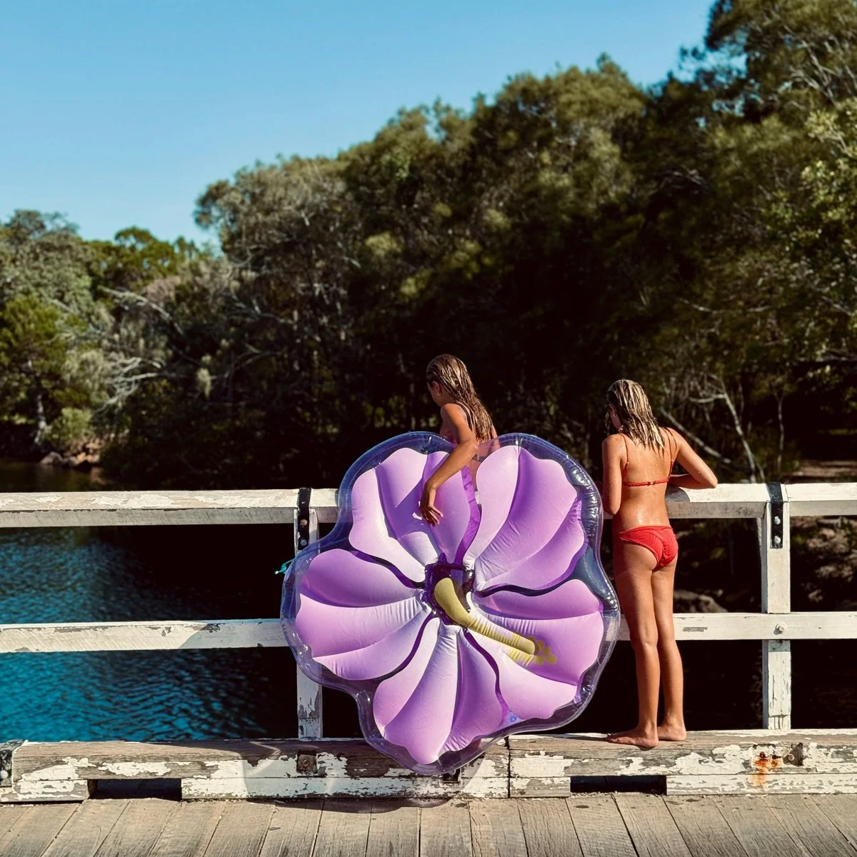 Luxe Lie-On Float - Hibiscus Purple - Image 6