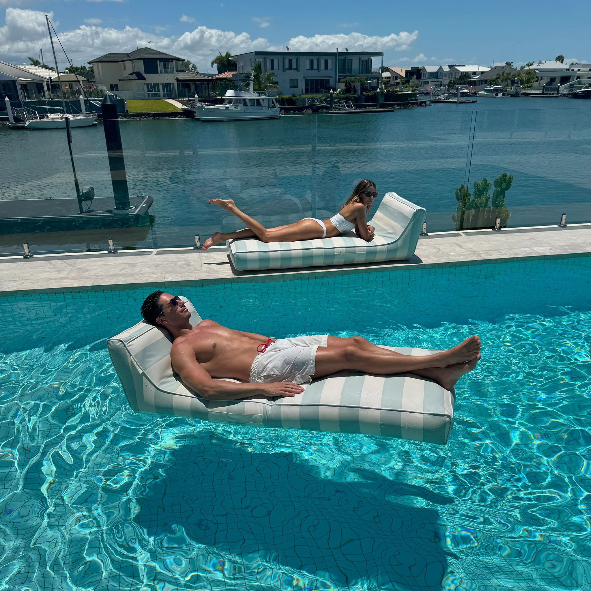 Luxe Lie-On Lounger - Lazy Days - Image 3