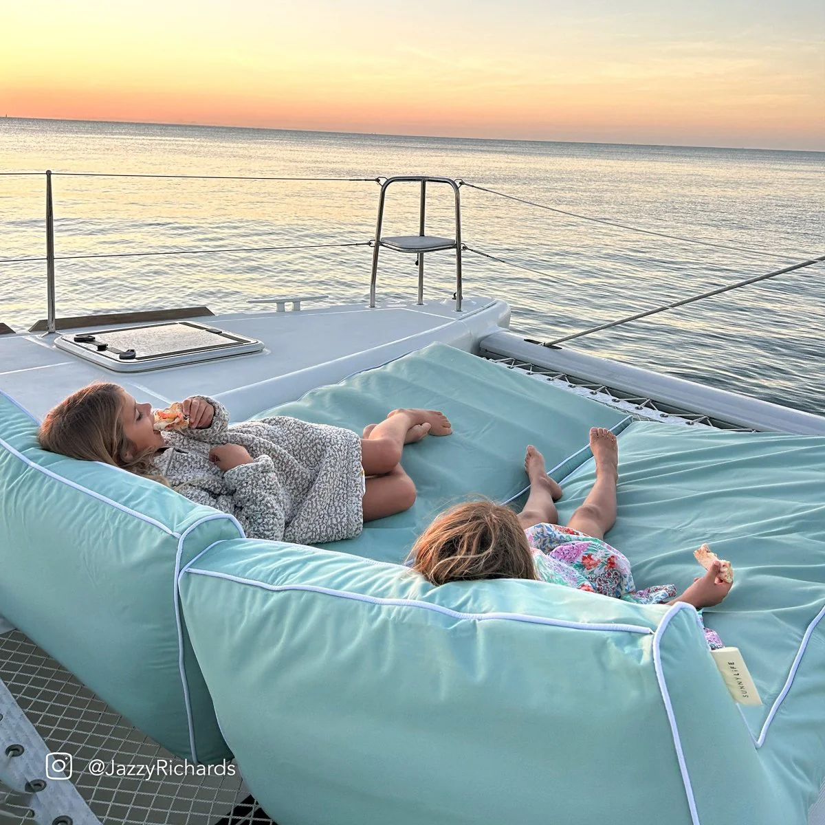 Luxe Lie-On Lounger - The Vacay Sage - Image 3